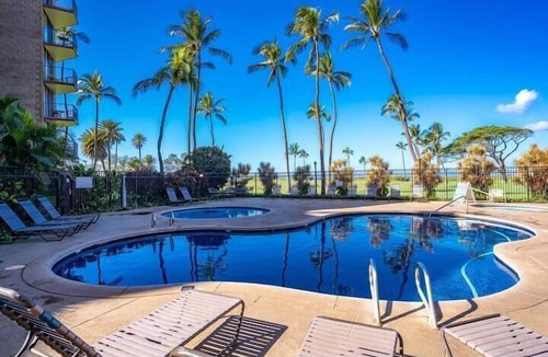 Kihei Condo | Modern & Polished Oceanfront Vistas