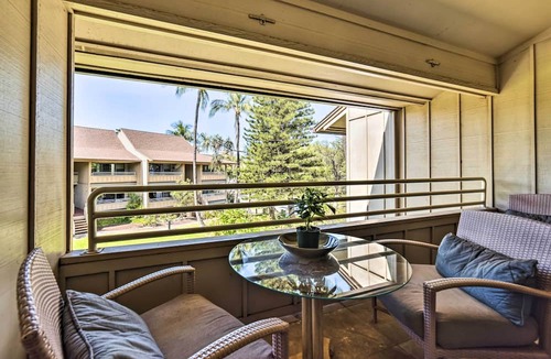 Kihei Apartment | Lanai & Steps to Beach! Stunning South Maui Condo