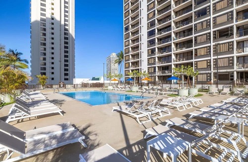 Waikiki Condo | Waikiki Banyan Condo With Panoramic 37th Floor Ocean Views