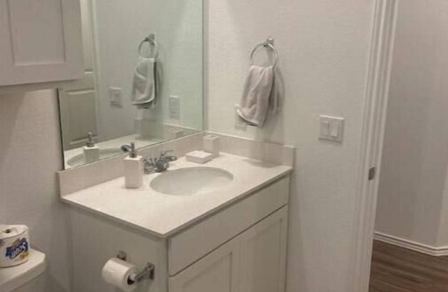 Leander Apartment | Modern, 1 BR private suite with kitchen