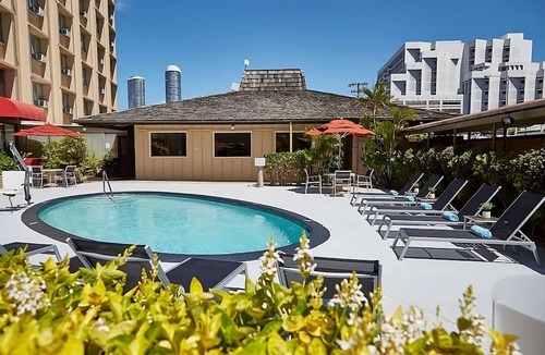 Ala Moana House | Relax and Unwind! 4 Beautiful Units, Pet-Friendly Property, Onsite Pool