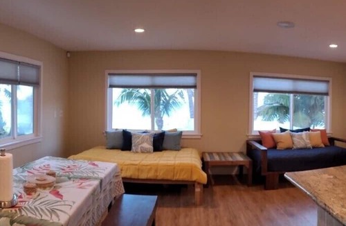 Punaluu House | Modern Oceanfront North Shore House, w/AC & volleyball net, near Kualoa Ranch