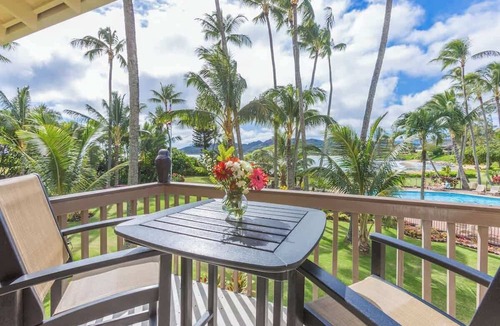 Wailua Condo | Modern Luxury Renovated Ocean View Condo - Steps to the beach with Pool and A/C
