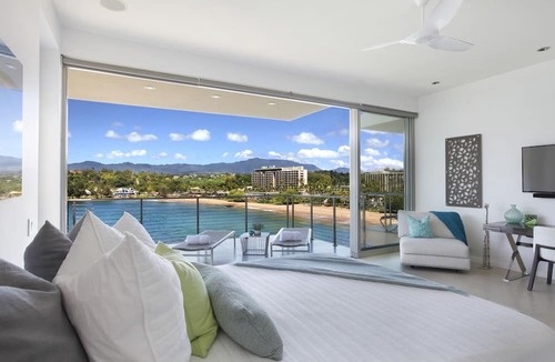 Lihue Condo | Spectacular Oceanfront Penthouse, AC, Sleeps 6