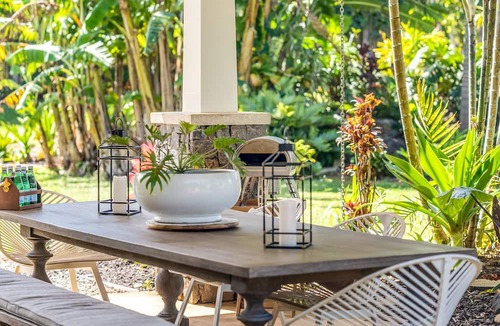 Pauwela House | Featured on Staycation TV Stunning Modern Home Surrounded by Nature
