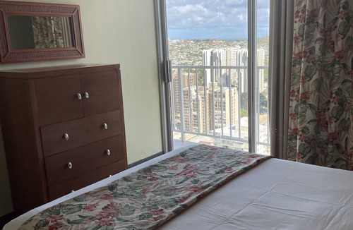 Waikiki Condo | Pacific Monarch Top Floor Condo with Ocean, Diamond Head and Mountain Views!