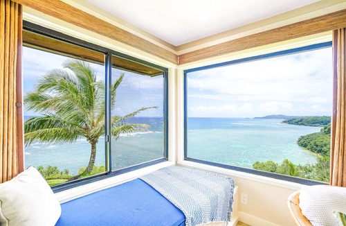 Princeville Condo | Charming condo with amazing ocean vistas, full kitchen, W/D & sunrise-view lanai