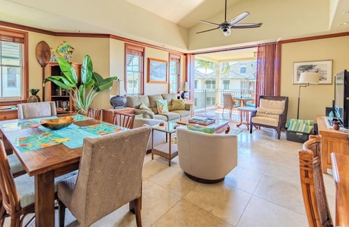 Waikoloa Condo | Luxurious Kolea Penthouse with direct access to Anaehoʻomalu Beach.