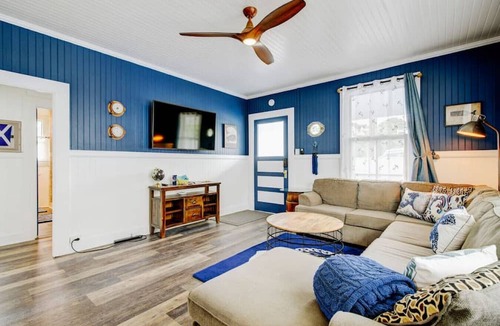 Hilo House | Whaler`s Inn -Nautical Magical