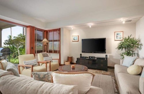 Kaupulehu Villa | Hualalai Fairway Villa 110C ~ garden level ~ w/signature outdoor shower