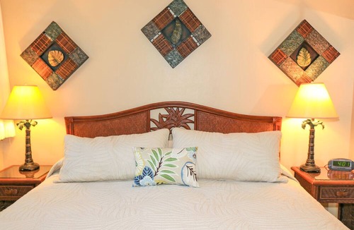 Honokowai Condo | Unit 108 breathtaking ocean view! discounted price!