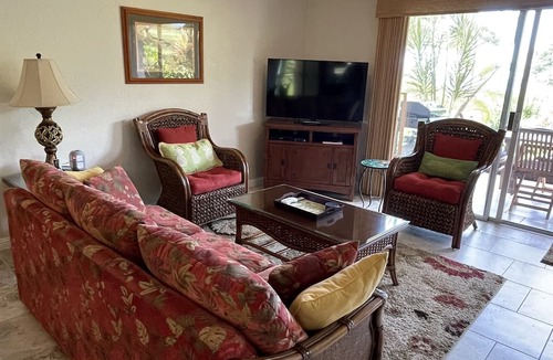 Keauhou Condo | Wonderful Ocean View –Totally Renovated-On Golf Course