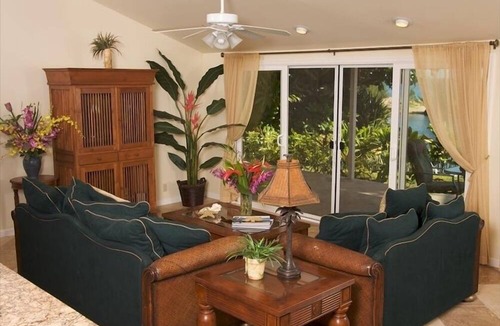 Wainiha House | Oceanfront Views * 3 Bedrooms With Baths * All Remodeled * Fabulous Beaches !