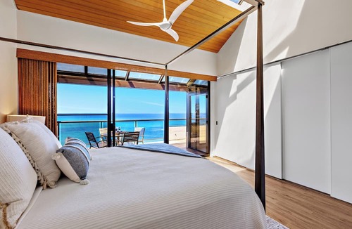 Kahana Condo | Incredible Oceanfront Corner Penthouse, 3B/3Ba, 2700 sq ft, NEW remodel!