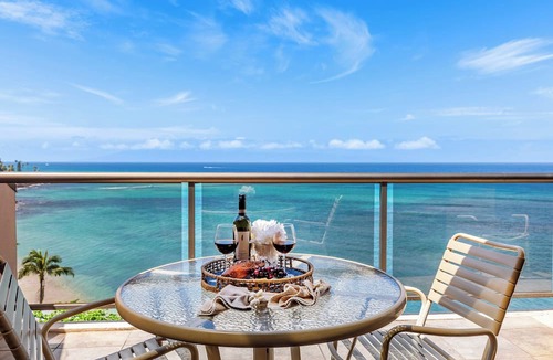 Kahana Condo | Incredible Oceanfront Corner Penthouse, 3B/3Ba, 2700 sq ft, NEW remodel!
