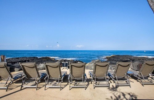 Kailua-Kona Condo | Awesome Ocean Views From Ground Floor, A/C, Recent Remodel, WI-FI