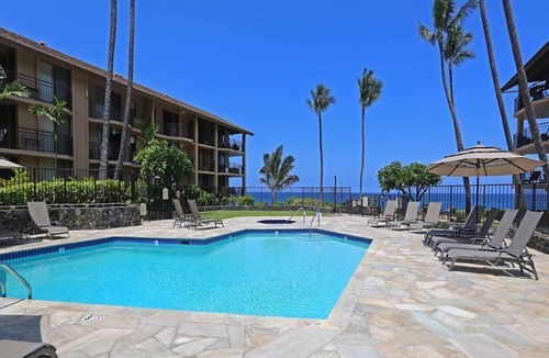 Kailua-Kona Condo | Awesome Ocean Views From Ground Floor, A/C, Recent Remodel, WI-FI