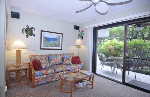 Kailua-Kona Condo | Casa De Emdeko Oceanfront Condo with Private Beach on Water , AC,