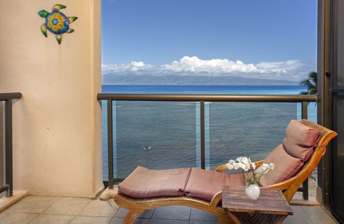 Kahana Condo | Special $285 8/9-8/21 Book Now Oceanfront Renovated Corner Unit SK353Sullivan