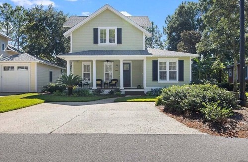 Laurel Grove House | 🦩Book Me Baby! Happy Together ~ Golf Cart ~ Pet-Friendly🦩