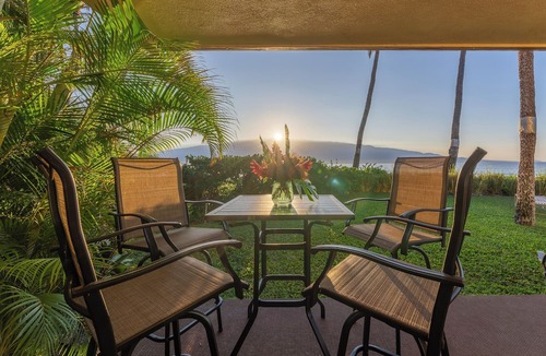 Maalaea Condo | Makani A Kai A6 - On The Beach Steps To The Sand