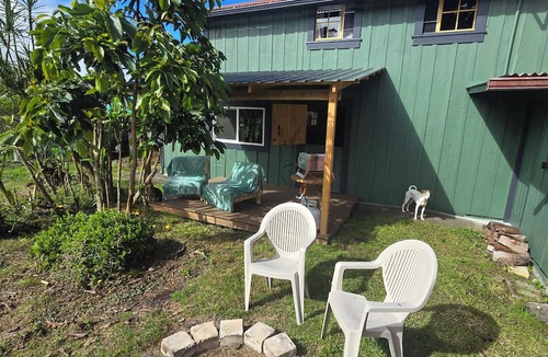 Volcano House | Pali’uli Estate has an old Hawaiian country feel in a tropical rain forest.