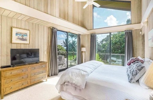 Anahola House | Beachfront Anahola Home with Ocean Views, Hot Tub & Beach Gear