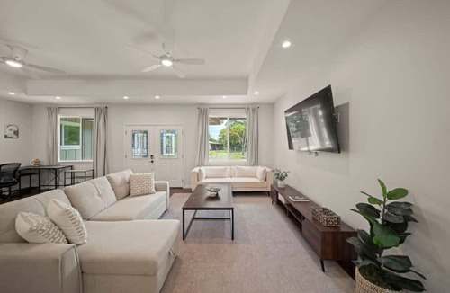 Keaau House | Gorgeous Gated Retreat Near Ocean w/Pool, Deck, Firepit on 1+ acre!