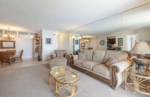 Kahana House | Ocean & Island views, AC, resort 1bedroom condo, AC, walk to shops & dining