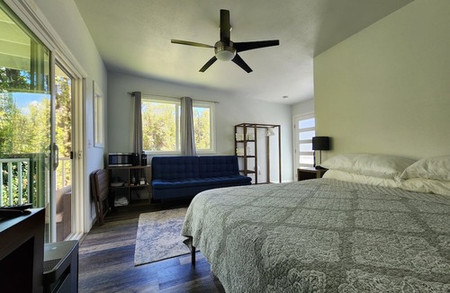 Glenwood House | Mountain View Retreat Unit 1 - highly rated on leading rental sites!