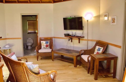 Keaau House | Octagonal Rainforest Oasis Near Hilo & Volcano – 2BD/2BA
