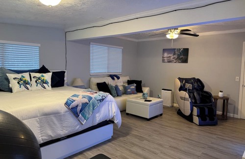 Keaau House | Spacious 5-bedroom house with WiFi, fitness room in enchanting Keaau