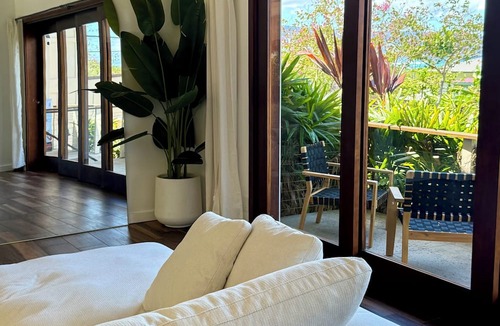 Waialee Villa | Luxury family villa 5bd - Ocean Views - Center of North Shore