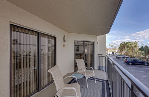 Belle Vista Condo | St Pete Beach Escape | Private Beach Access