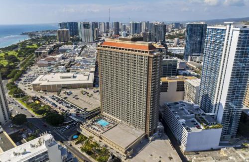 Ala Moana Apartment | Ala Moana Hotel 1626 one bedroom w King bed