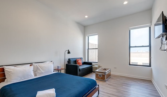 Chicago Third Floor Studio by 747 Lofts in Chicago