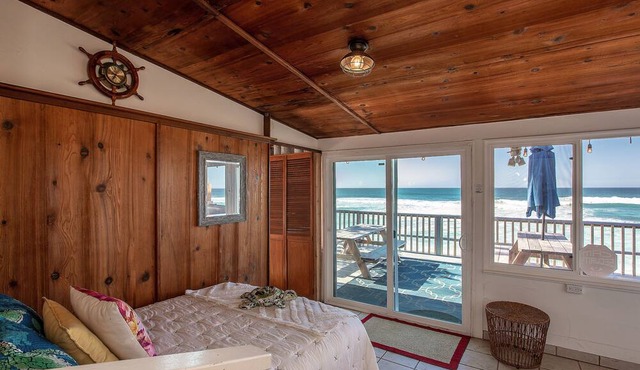 Hawaii Oceanfront Beach House | Paradise on the Beach | Family Activities