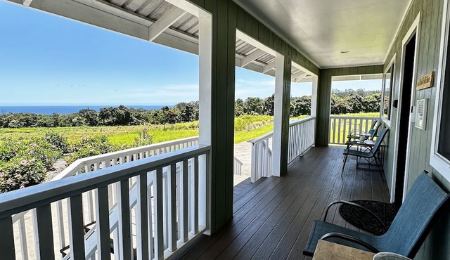 Private Family House with Ocean/Mountain Views in Honomu