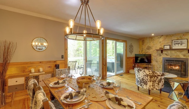 Blue Ridge Getaway w/Hot Tub & Seasonal View! in Blue Ridge