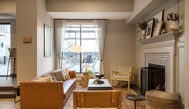 Impeccable Elmhurst 1BR w/Lounge, Pool & Gym nr Metra, by Blueground in Chicago