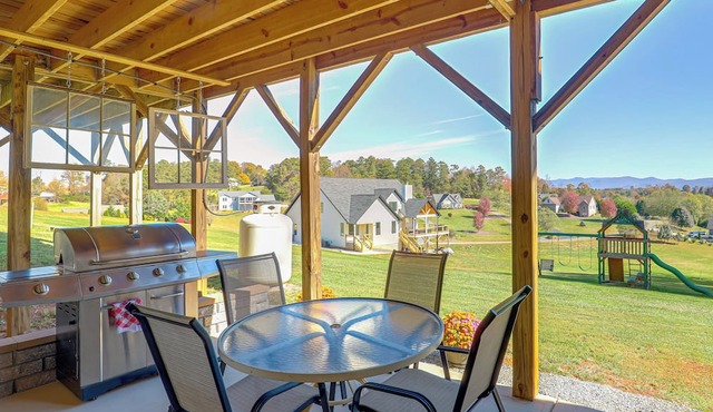 Cozy Leicester Studio, 11 Mi to Downtown Asheville in Leicester