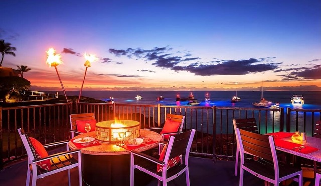 Perfect Island Getaway! 3 Spacious Units, Oceanfront, Watersports and Activities in Kailua-Kona