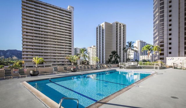 Aston Waikiki Banyan 1BMV1 | Mountain Views – Pool & Hot Tub in Honolulu