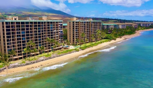 Oceanfront Mahana Condo 1BR/1BA Sweeping Views Ac, Pool in Lahaina