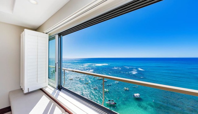 Welcome to Colony Surf #1101. A Beautiful Oceanfront Condo On The Beach! in Honolulu