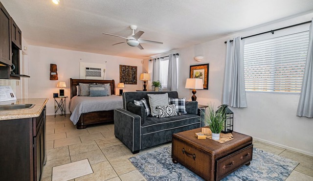 Hilo Shangrila - Oceanfront, Pool and Hot Tub Private Vacation Rental in Keaau