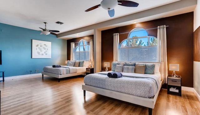 5 STAR ⭐️⭐️⭐️⭐️⭐️ STUNNING PRIVATE LV ESTATE! in Las Vegas
