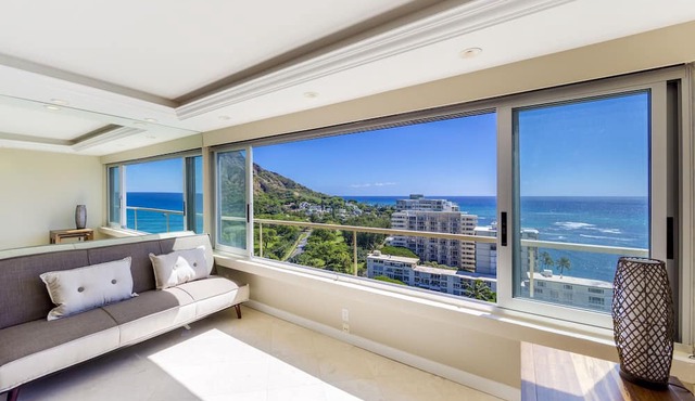 Welcome To Unit #1806! Exquisitely Beautiful High Floor At The Colony Surf. in Honolulu