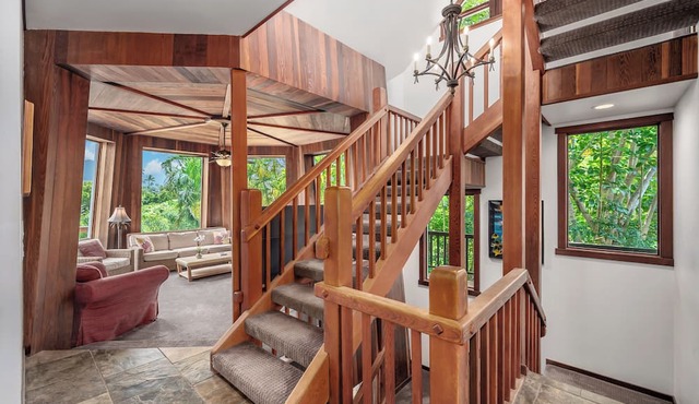 FLASH 15% OFF SALE! Stunning Tri-level Villa - Outdoor Lava Rock Shower w/Lanai in Princeville