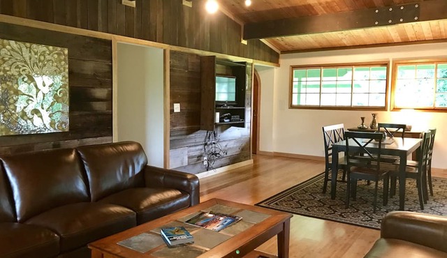 10 Acre Private Bamboo Retreat Located Just Minutes From Volcano National Park in Mountain View